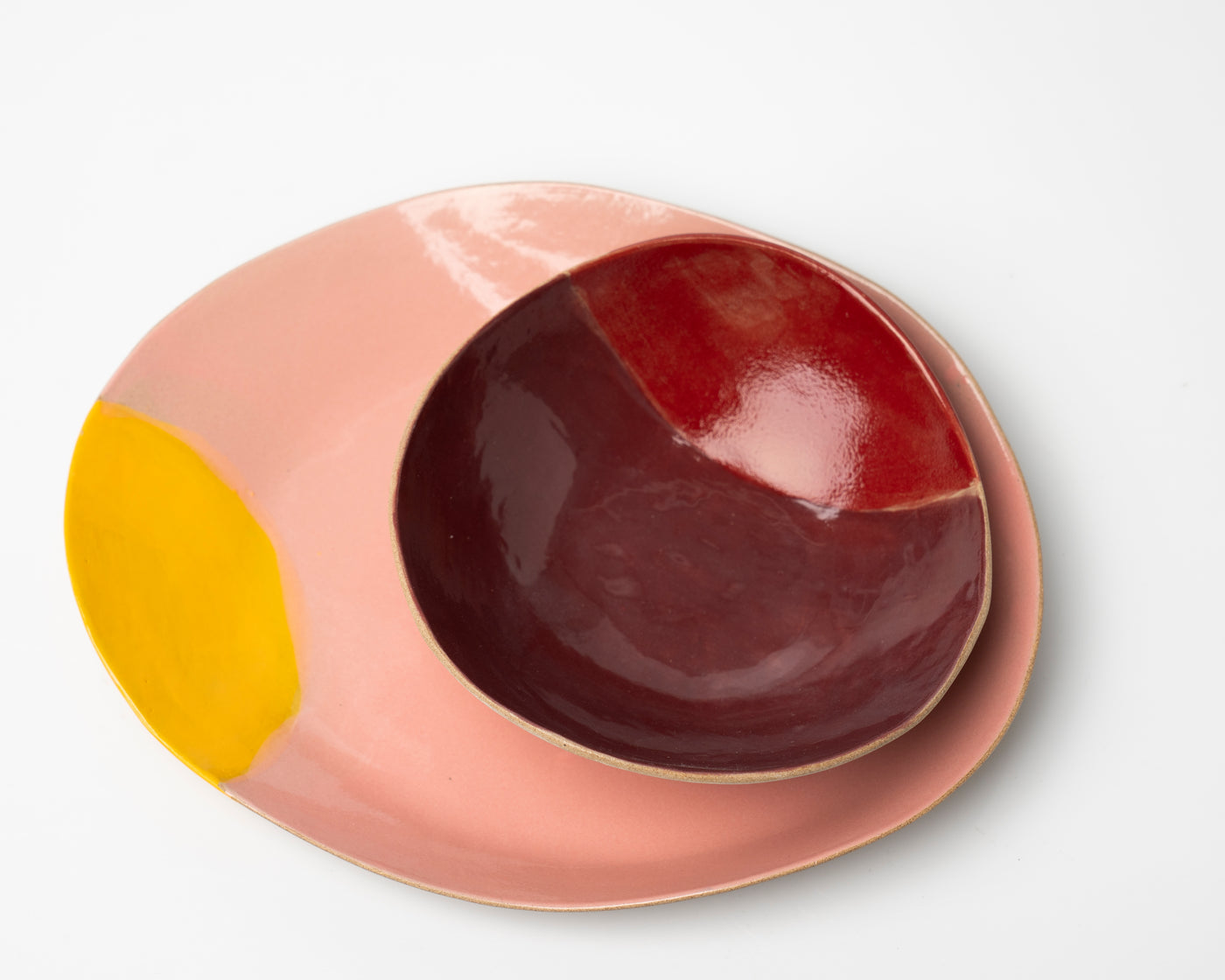 Plates, bowls and serving pieces from the Delaunay collection